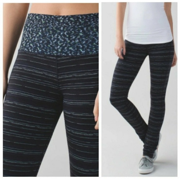 Lululemon Skinny Groove Pant II (Roll Down) Navy Striped Size 6 - Picture 1 of 10